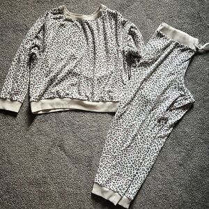 Victoria's Secret Leopard Loungwear Set